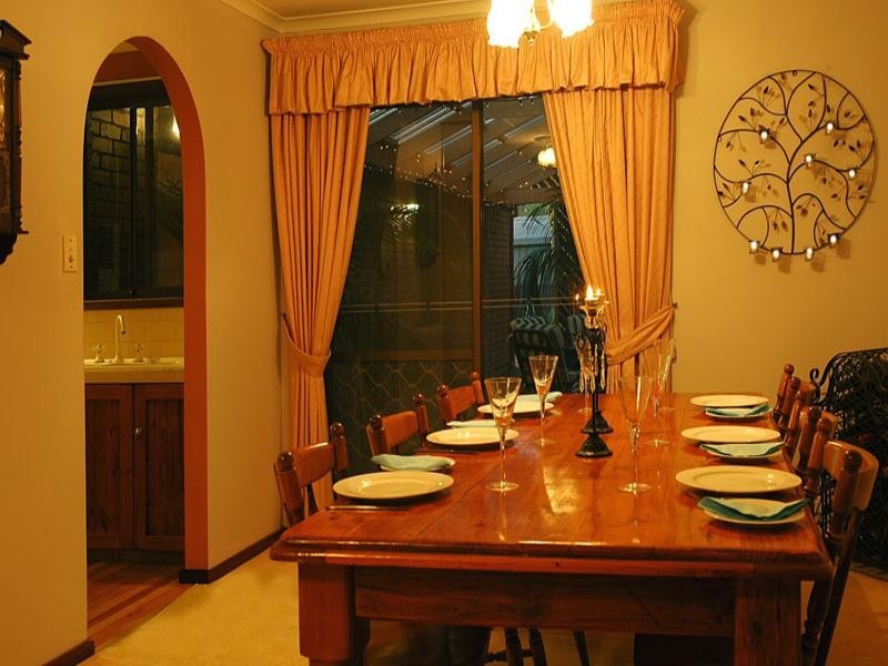 25 Minerva Crescent, Modbury Heights SA 5092