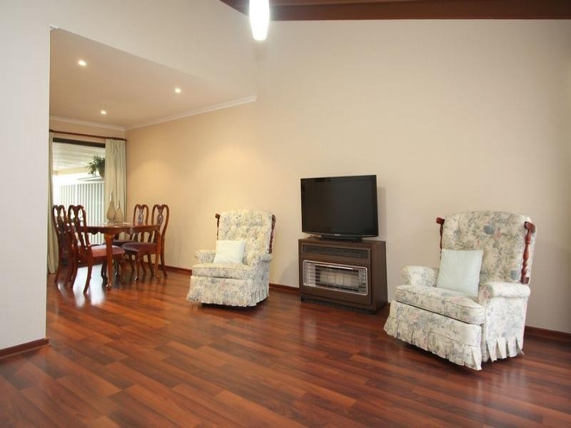 10b Kareda Drive, Campbelltown SA 5074