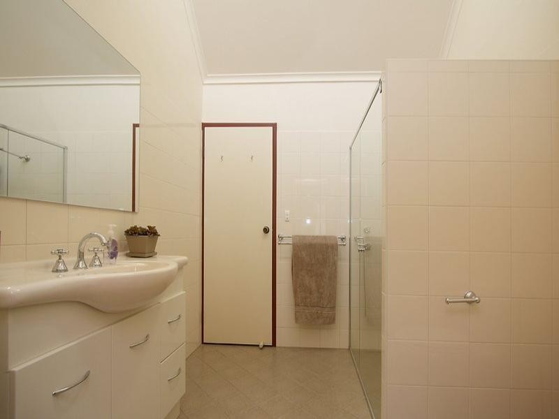 10b Kareda Drive, Campbelltown SA 5074