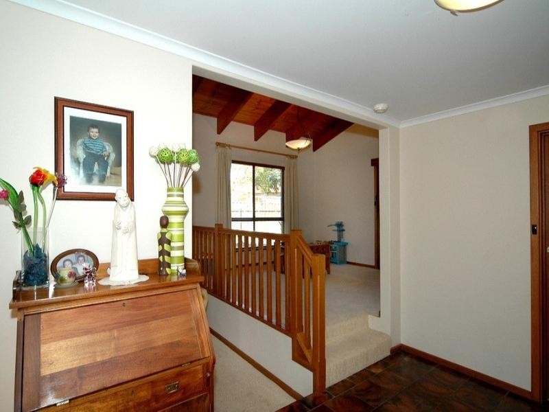 9 Bristol Crescent, Highbury SA 5089