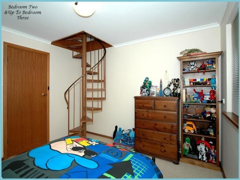 9 Bristol Crescent, Highbury SA 5089