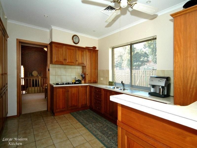 9 Bristol Crescent, Highbury SA 5089