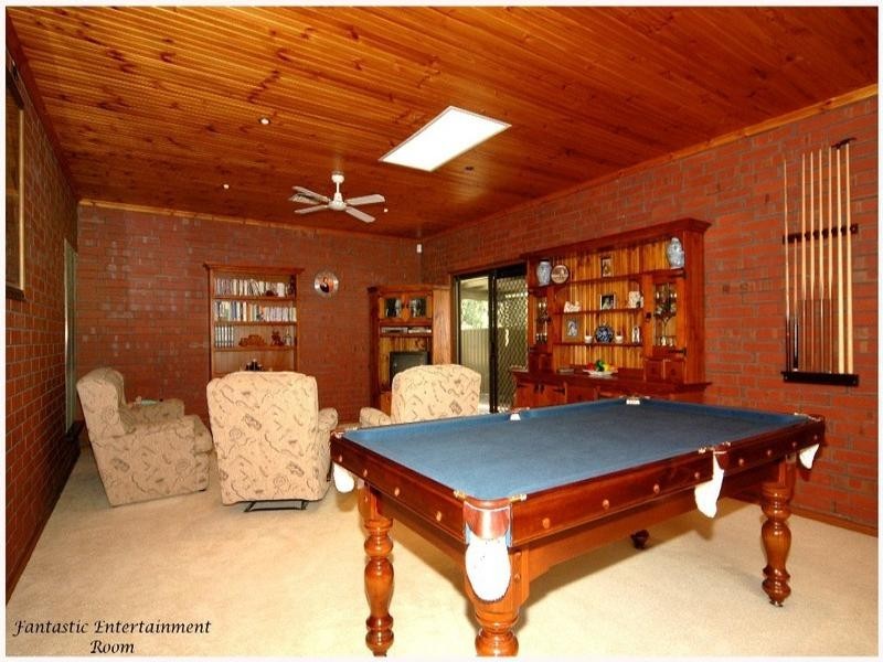 9 Bristol Crescent, Highbury SA 5089