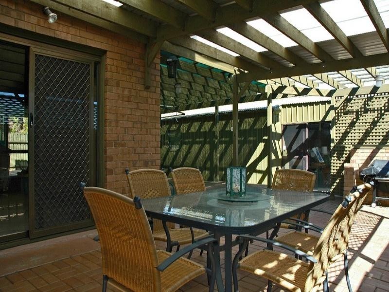 9 Bristol Crescent, Highbury SA 5089