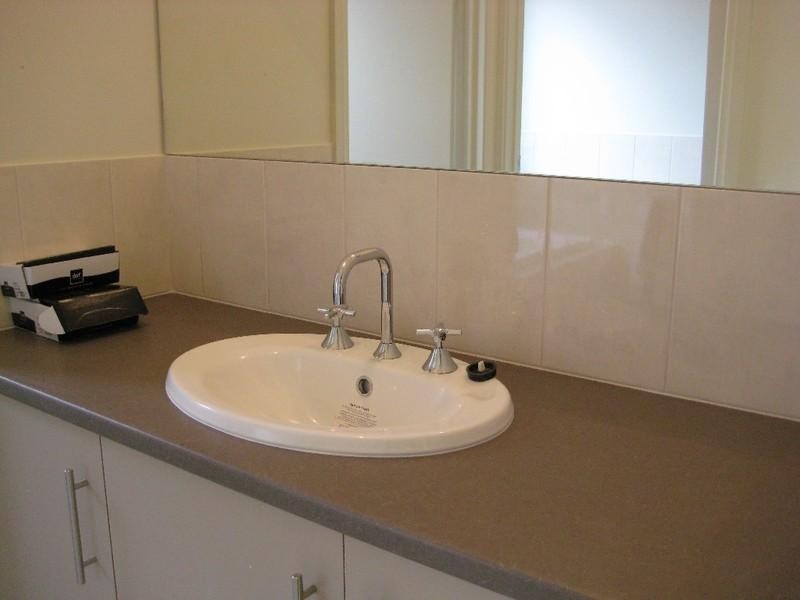 9 Meadow Avenue, Campbelltown SA 5074