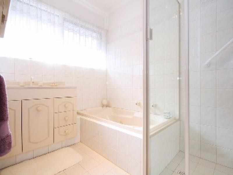 3 Packer Crescent, Paradise SA 5075