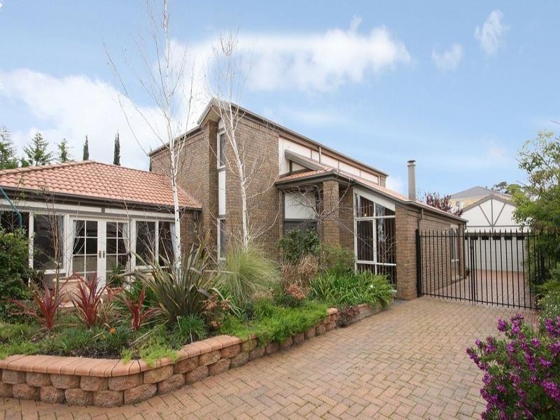 17 Rochester Crescent, Golden Grove SA 5125