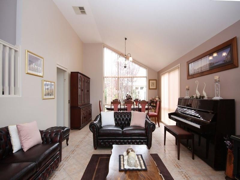 17 Rochester Crescent, Golden Grove SA 5125