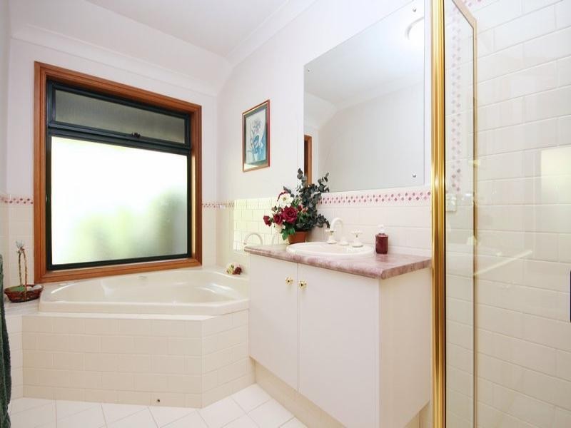 3 Tom Packer Drive, Athelstone SA 5076