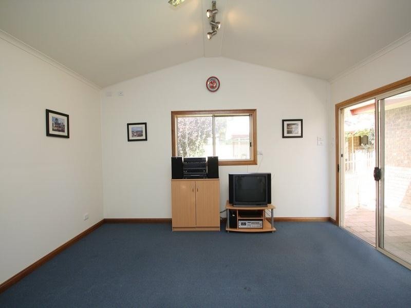 5 Etuna Street, Para Hills West SA 5096