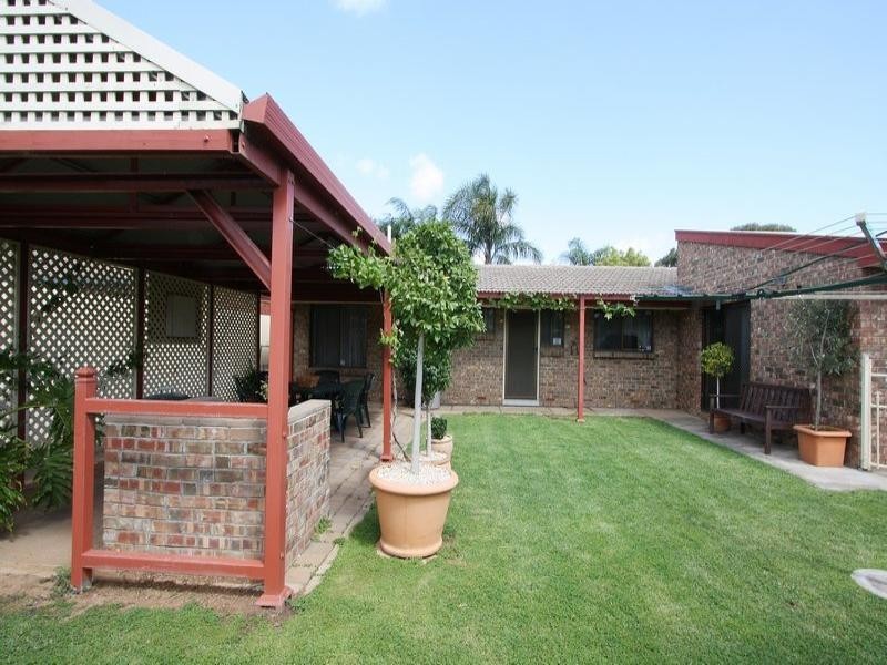 5 Etuna Street, Para Hills West SA 5096