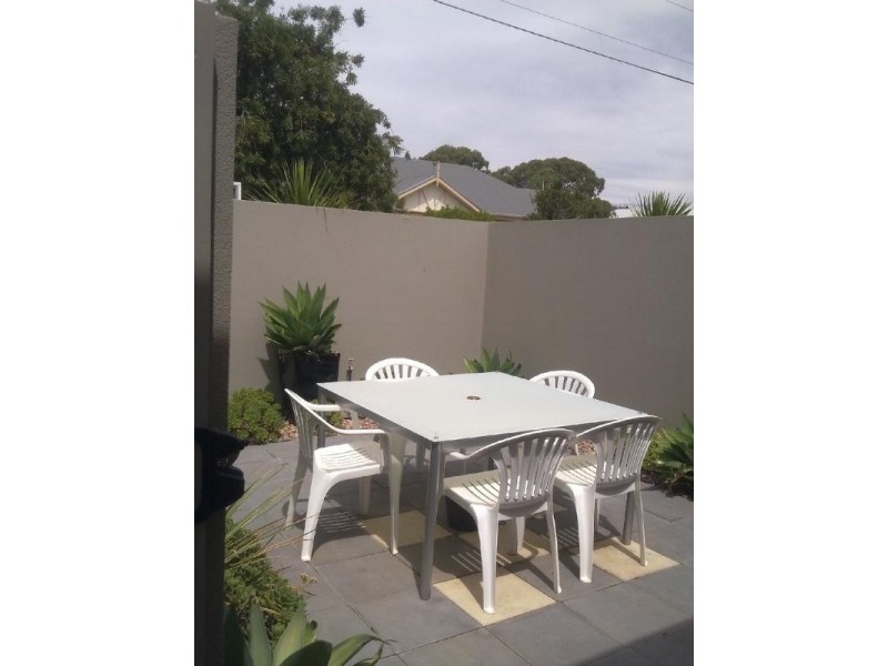 2b Elliott Street, Campbelltown SA 5074