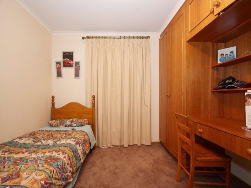 18 Waterford Avenue, Dernancourt SA 5075