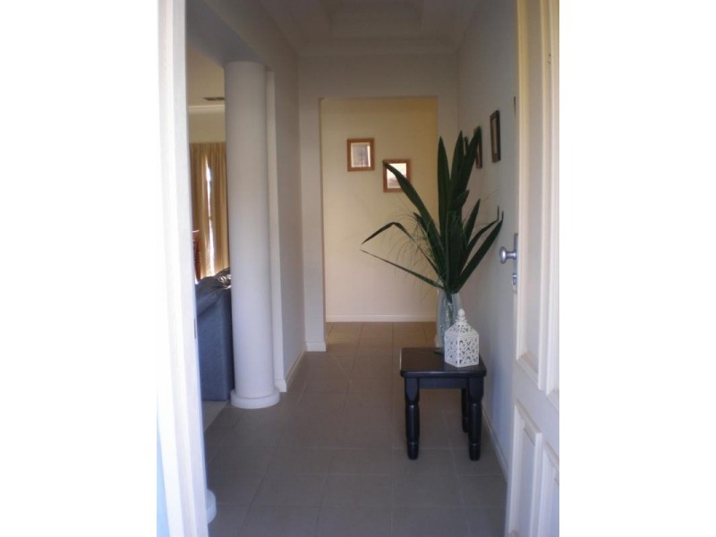 12 Bagot Court, Evanston Park SA 5116