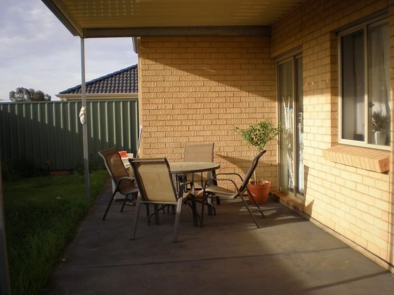 12 Bagot Court, Evanston Park SA 5116