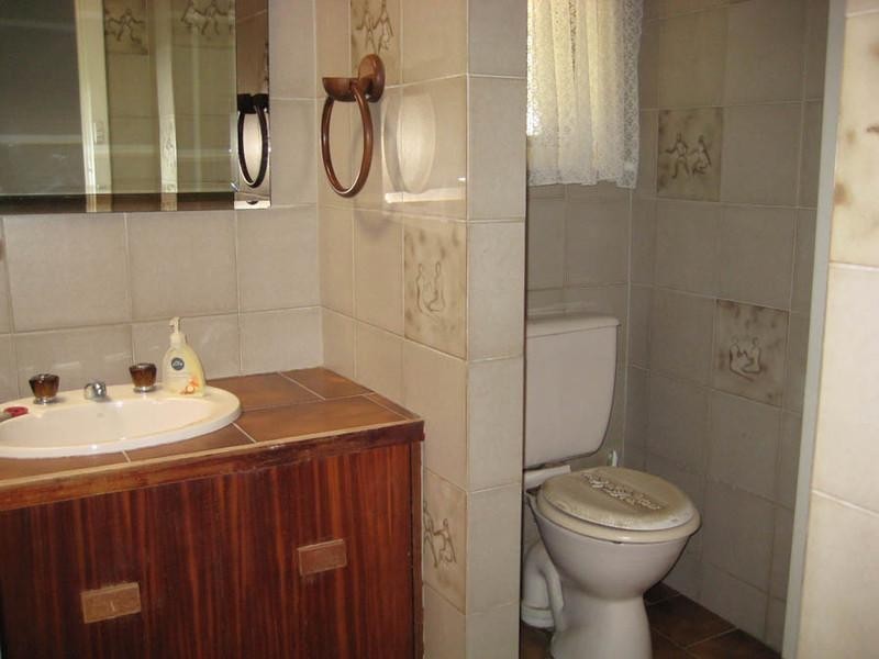 22 Radford Avenue, Clearview SA 5085