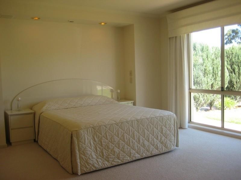 6 Airola Court, Newton SA 5074
