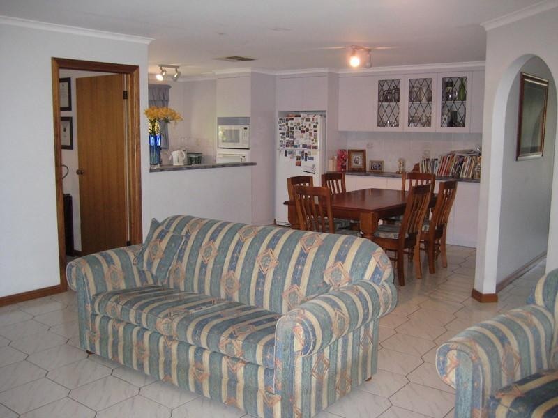 10 The Dress Circle, Athelstone SA 5076