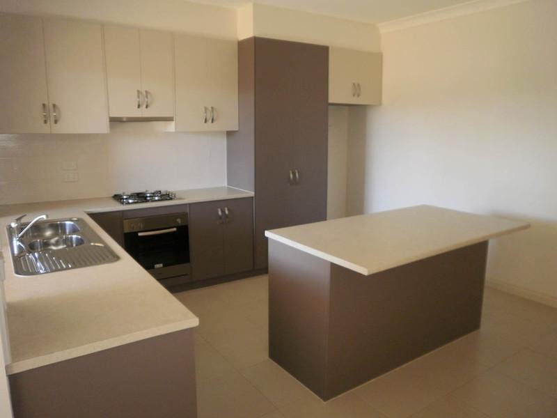 22 Rutherglen Avenue, Valley View SA 5093