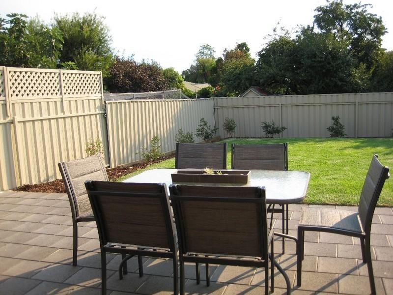 2a Glenton Street, Campbelltown SA 5074