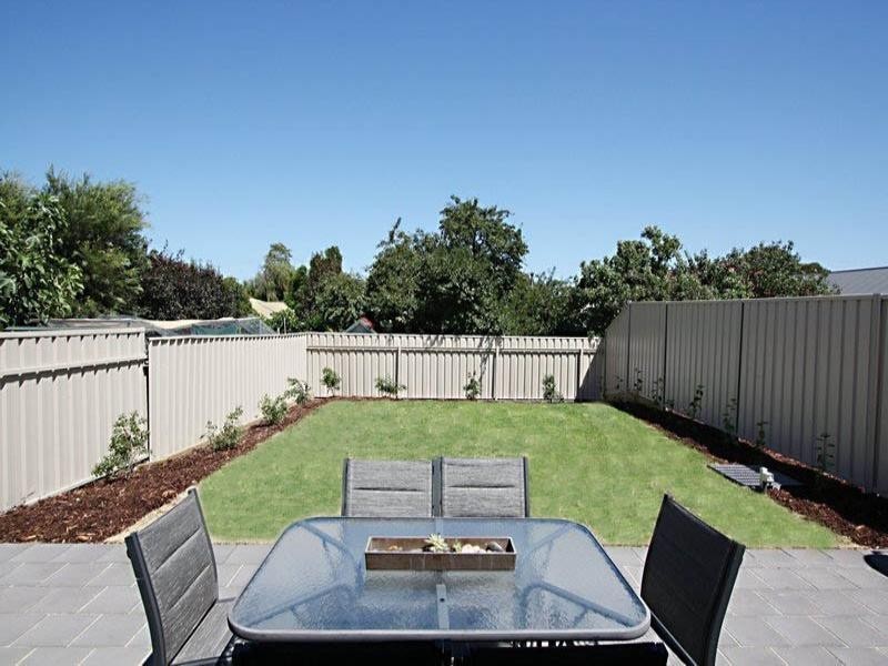 2a Glenton Street, Campbelltown SA 5074