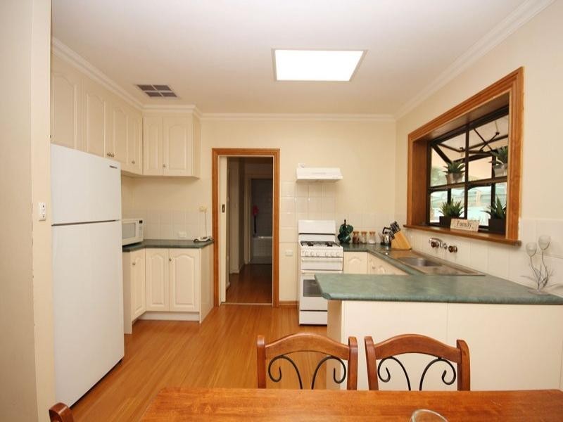 37 Hazel Grove, Ridgehaven SA 5097