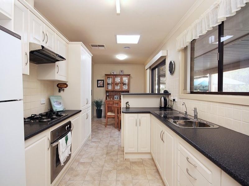 21 Medway Crescent, Rostrevor SA 5073