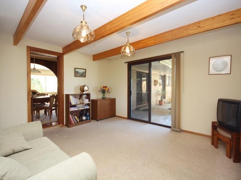 21 Medway Crescent, Rostrevor SA 5073