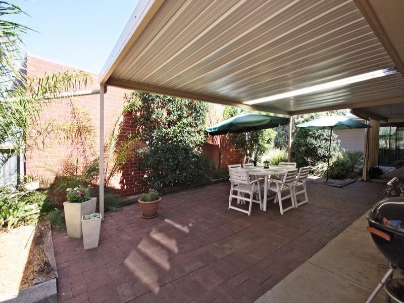 21 Medway Crescent, Rostrevor SA 5073