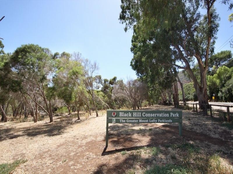 21 Medway Crescent, Rostrevor SA 5073