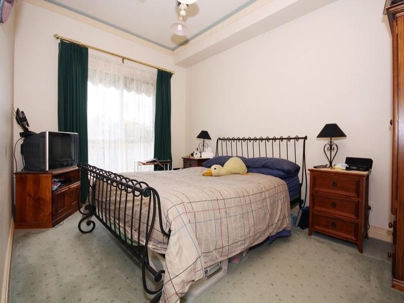 5 Doreen Street, Vale Park SA 5081