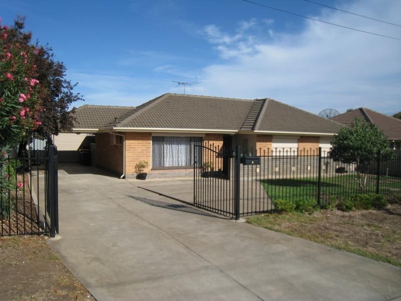 4 Renfrey Avenue, Newton SA 5074