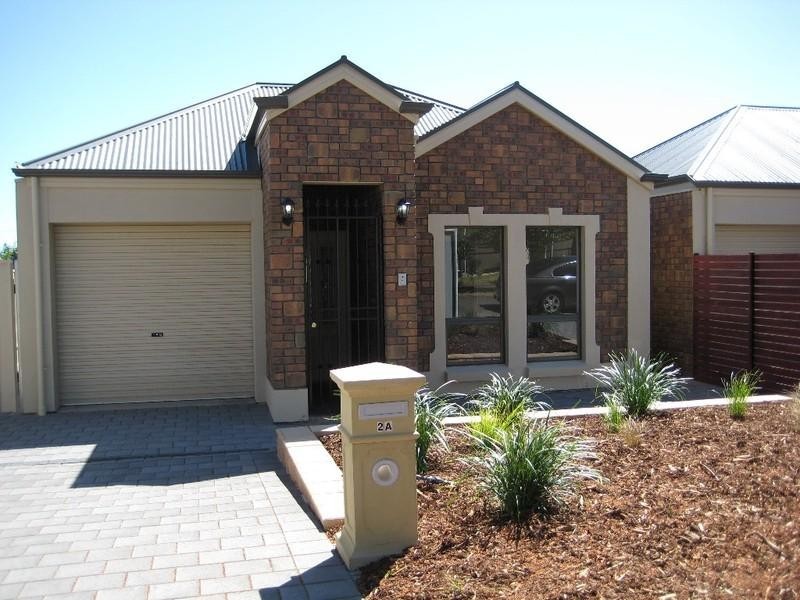 2b Glenton Street, Campbelltown SA 5074