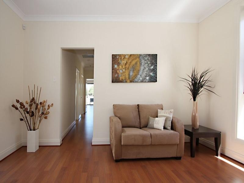 2b Glenton Street, Campbelltown SA 5074