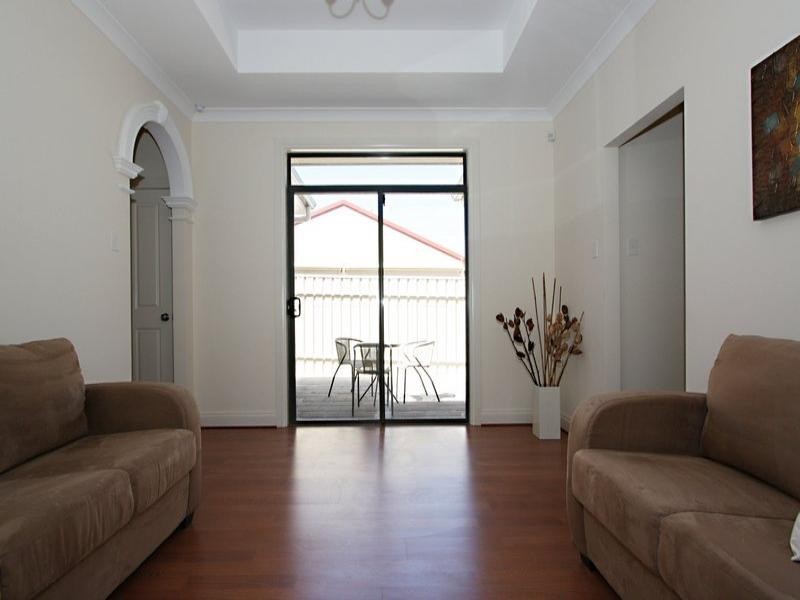 2b Glenton Street, Campbelltown SA 5074