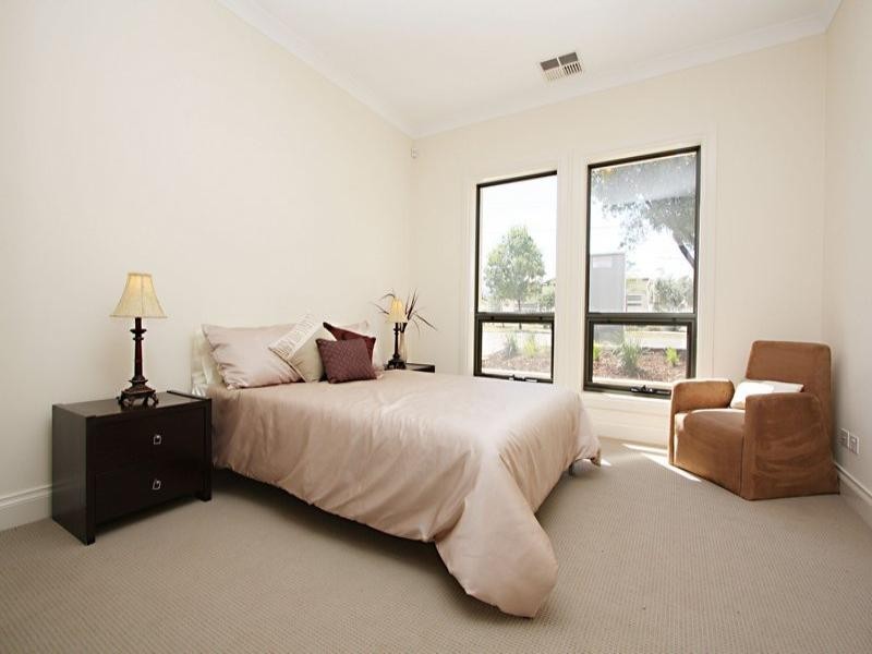 2b Glenton Street, Campbelltown SA 5074