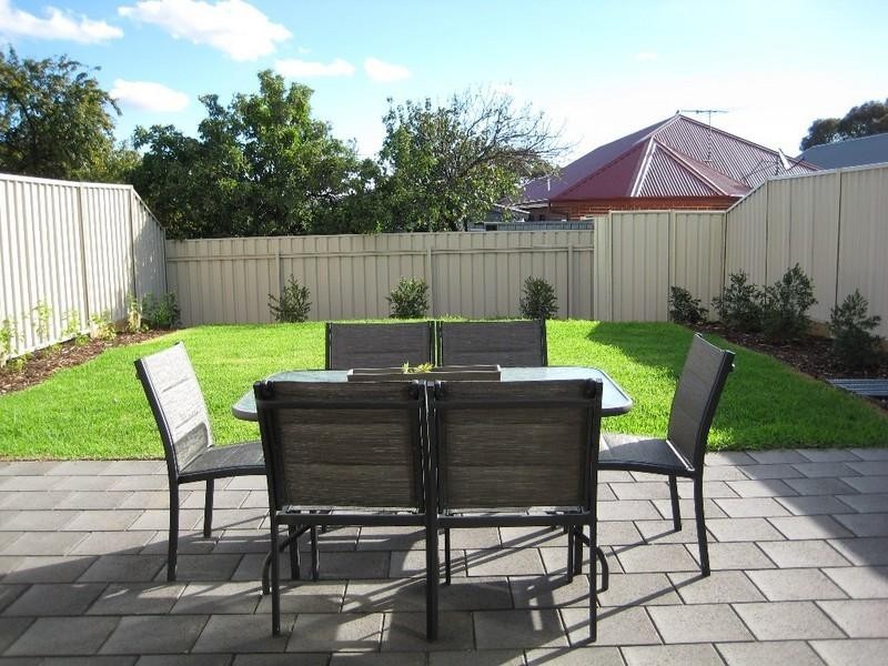2b Glenton Street, Campbelltown SA 5074