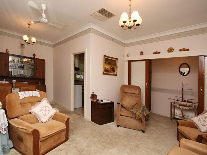 5 Thorndon Crescent, Paradise SA 5075