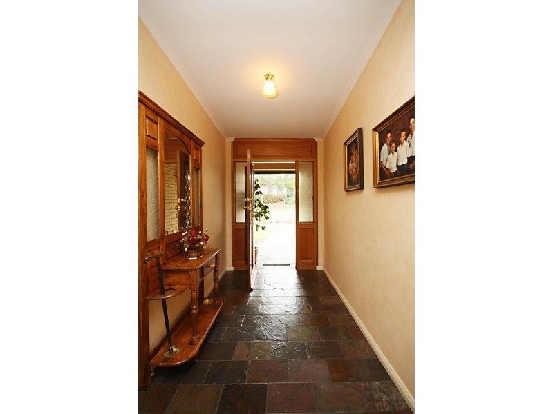 3 Linden Road, Highbury SA 5089