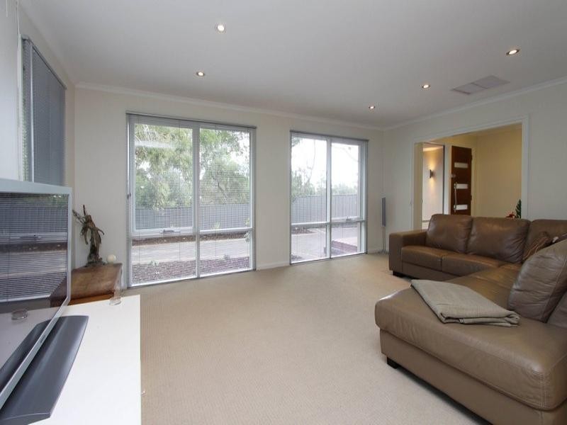 10 Raymond Avenue, Athelstone SA 5076