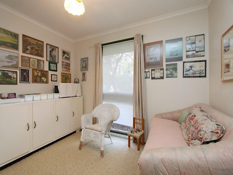 15 Adela Crescent, Athelstone SA 5076