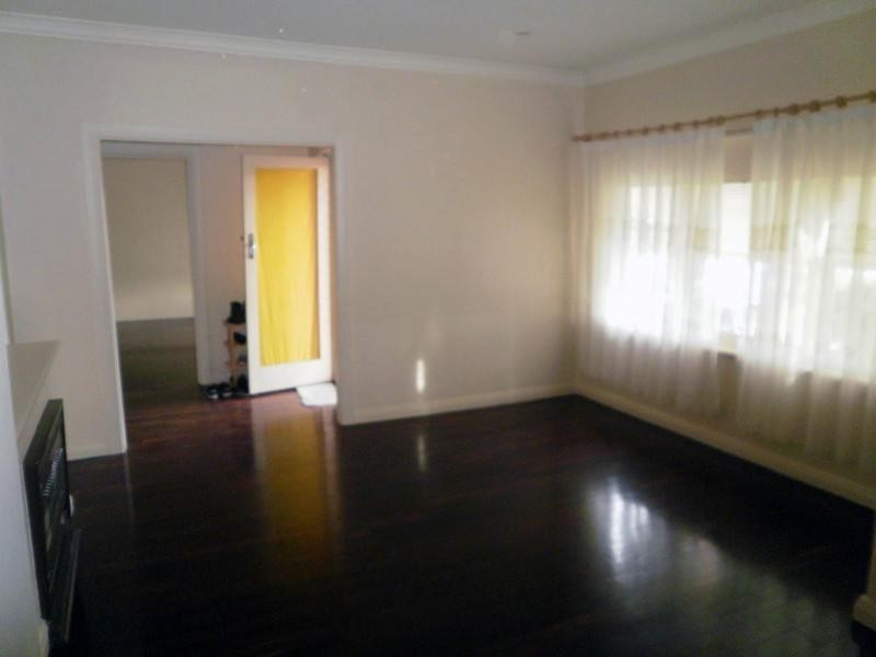 15 Meadow Avenue, Campbelltown SA 5074