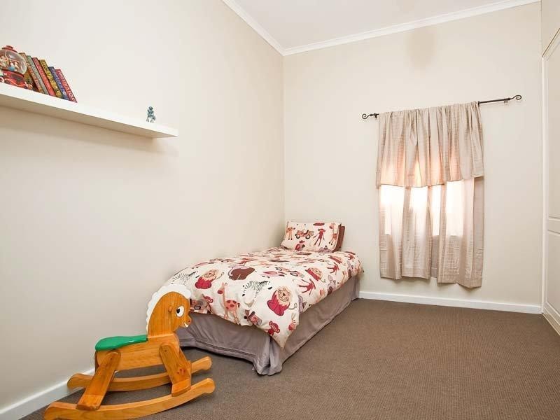 8 Francis Street, Peterhead SA 5016