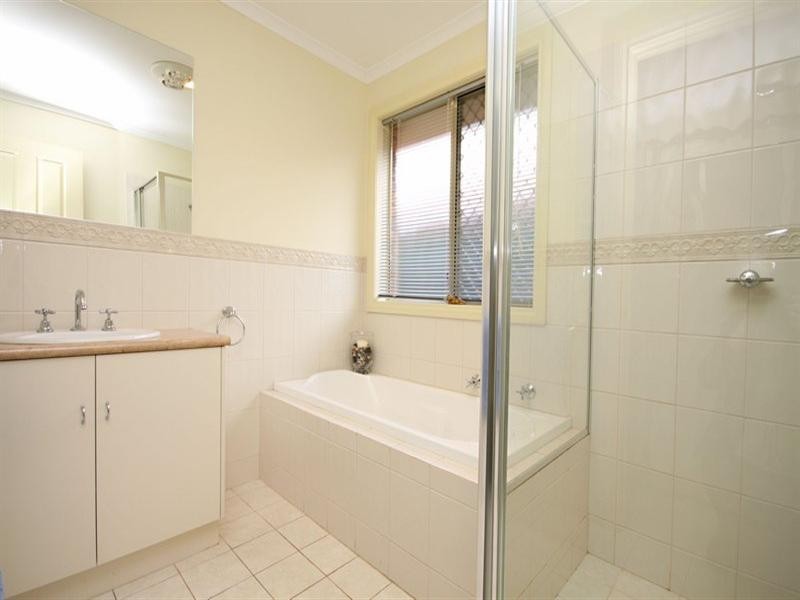 19b Drysdale Crescent, Campbelltown SA 5074