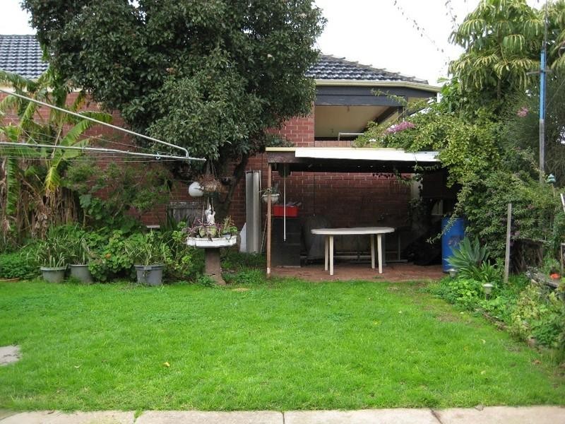 4 Barnes Road, Glynde SA 5070