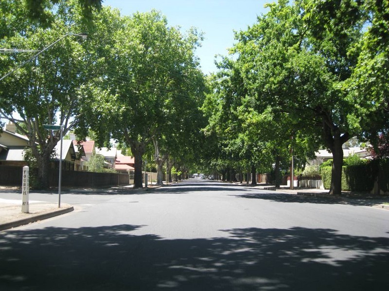 61 Fourth Avenue, St Peters SA 5069