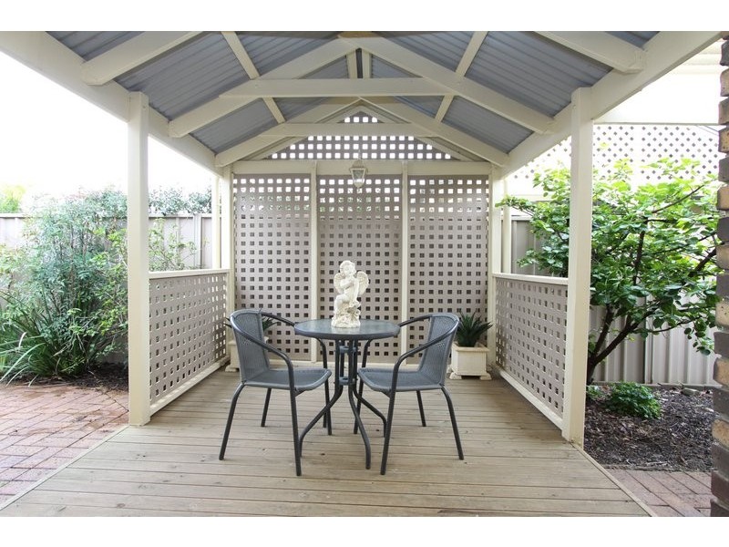 18 Oakdale Drive, Gilles Plains SA 5086