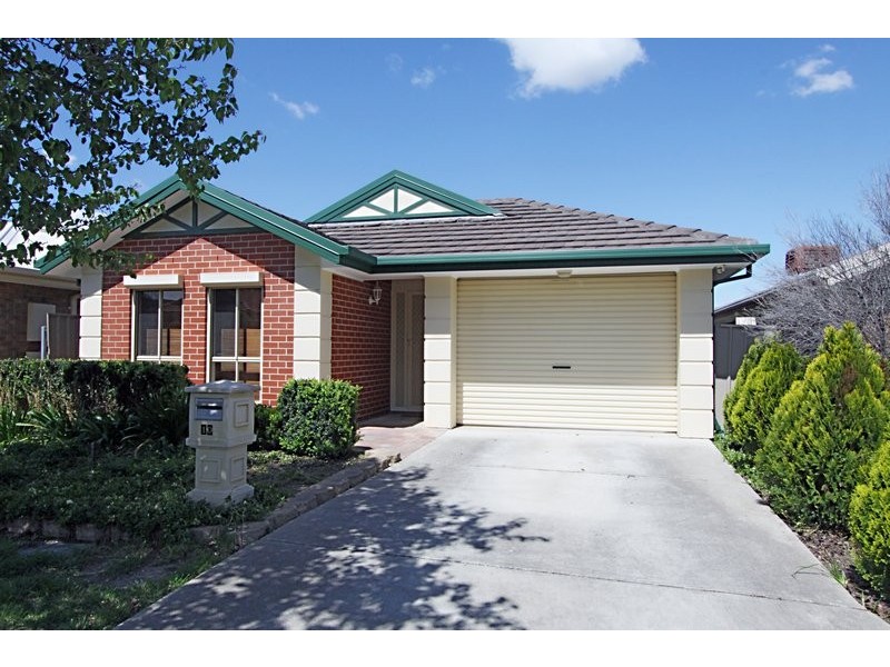 10 Cambridge Street, Gilles Plains SA 5086