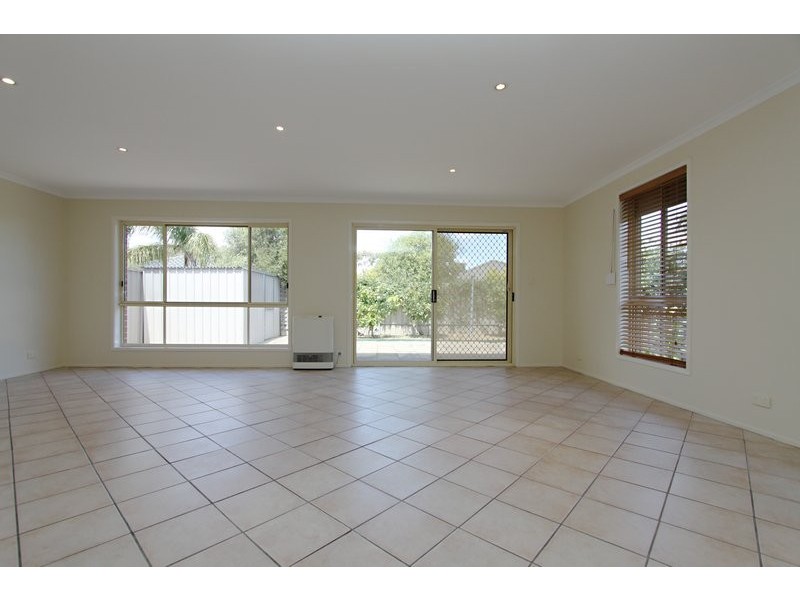 10 Cambridge Street, Gilles Plains SA 5086