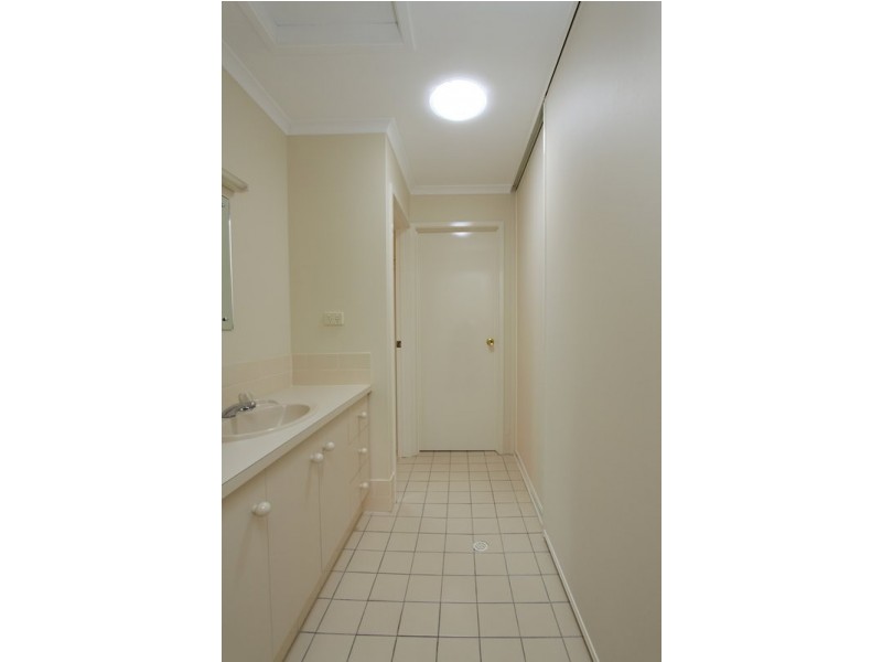 10 Cambridge Street, Gilles Plains SA 5086